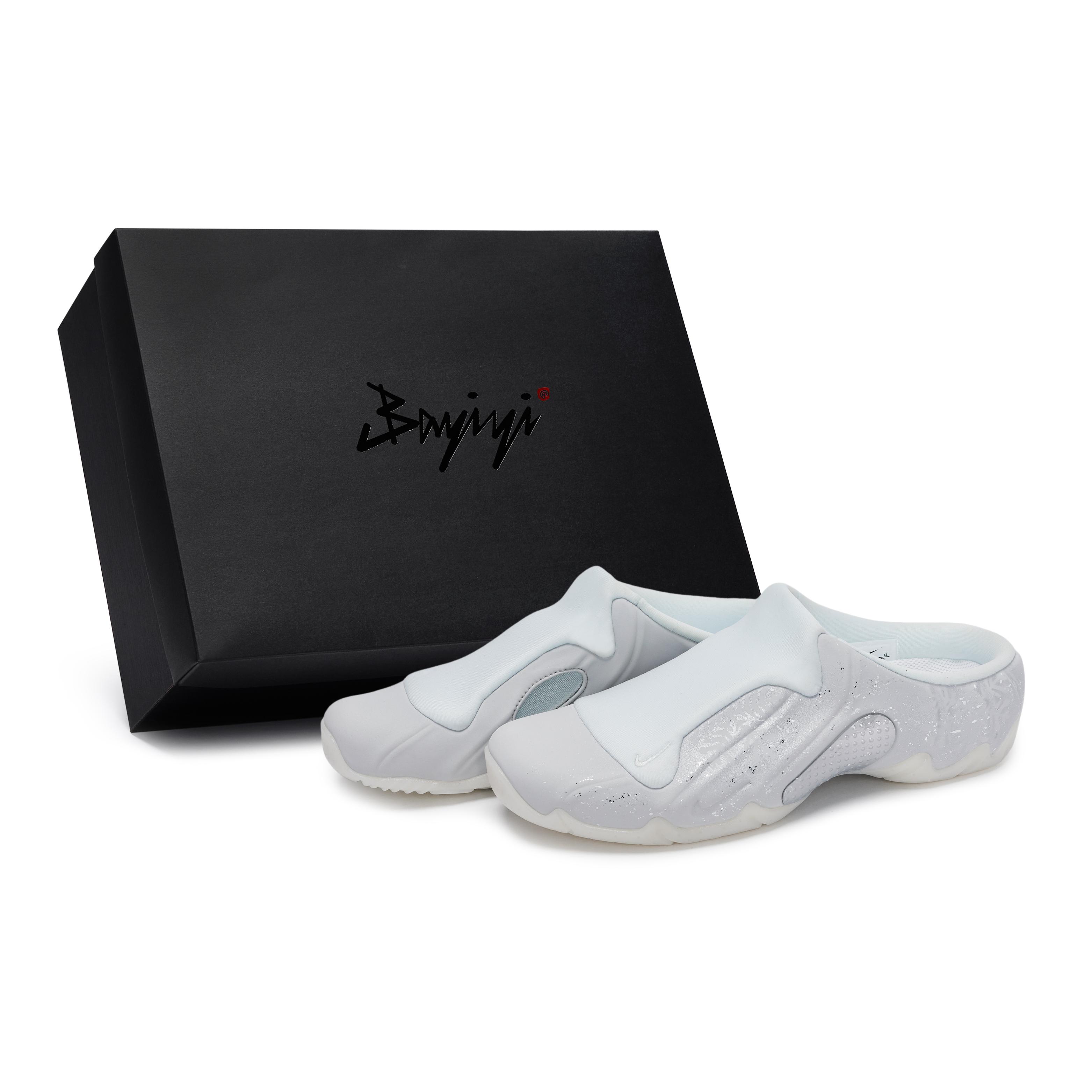 

Nike Clogposite Odor Resistant Closed Toe Slippers Men s Silver White HJ4478-100(Team80-S-BOX) 40