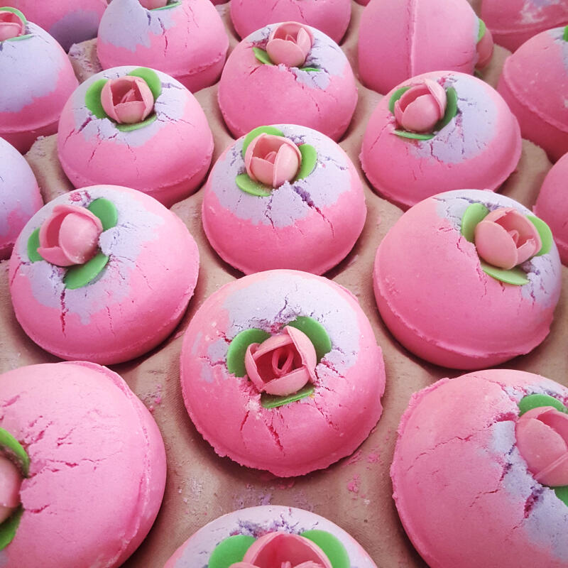 BOMP COSMETICS Tacher's Candy Bath Blaster