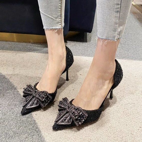 French Temperament Hollow Crystal High Heels Women's 2025 Spring and Autumn New Shallow Mouth Pointed Thin Heel Single Shoes Are Not Tired