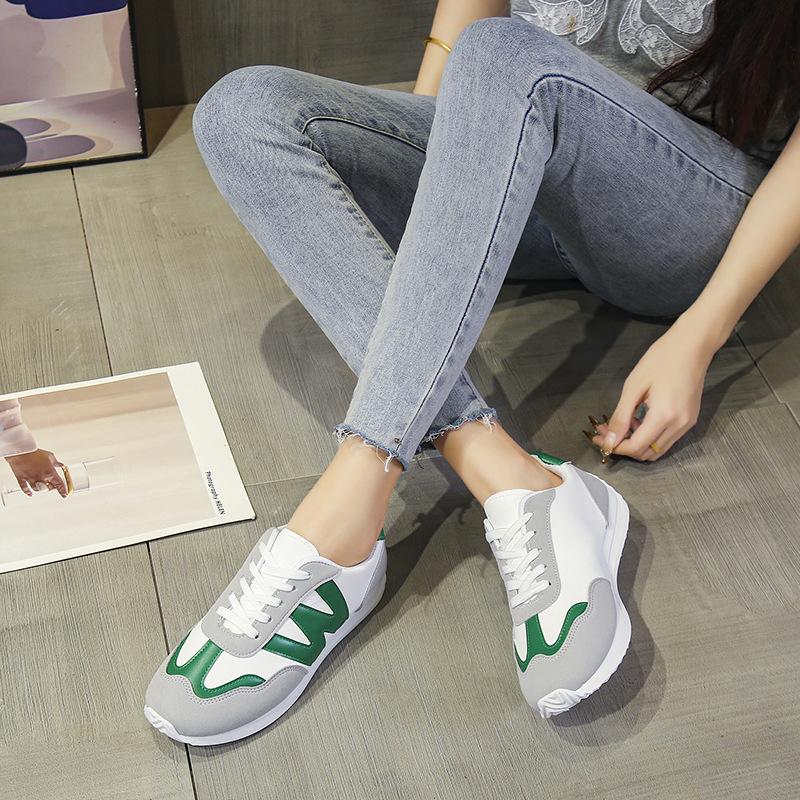 

Модные маленькие белые туфли женские весенне-осенние новые дышащие, цветные, спортивные и повседневные на плоской подошве, одинарные туфли 43 зелёный