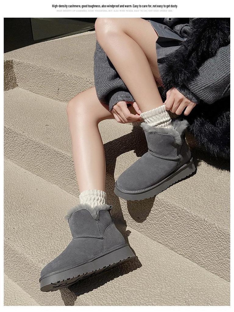 Women's 2025 Fleece-Lined Wool Snow Boots: Thick-Soled, Non-Slip, Wear-Resistant, Genuine Leather for Autumn/Winter.