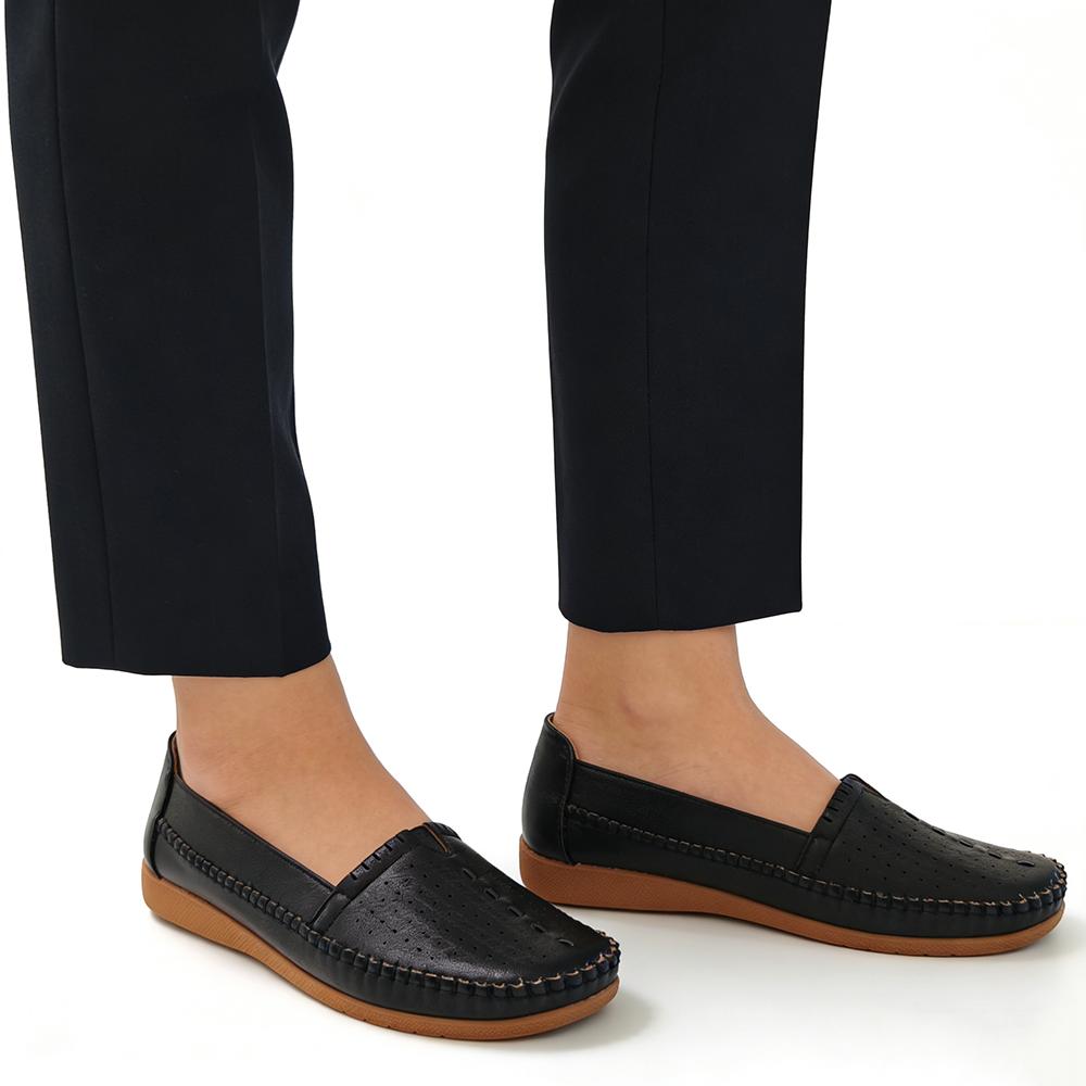Spring Summer Shoes Women Loafers Lightweight Black Slip on Casual Shoes Flat Soft Comfortable Plus Size 42