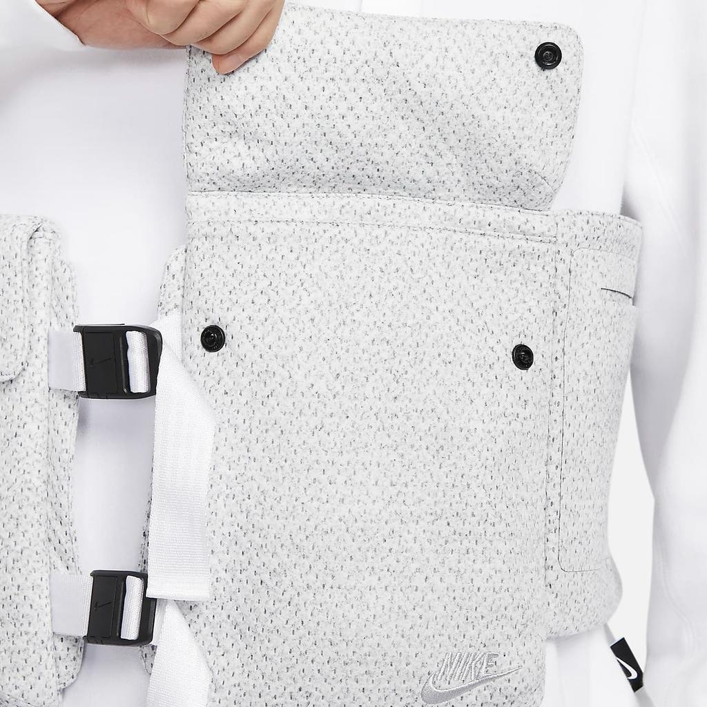 Nike Sportswear Tech Pack Logo Embroidered Double Snap Pocket Vest Men Vests Light-Smoke-Grey DX9404-084