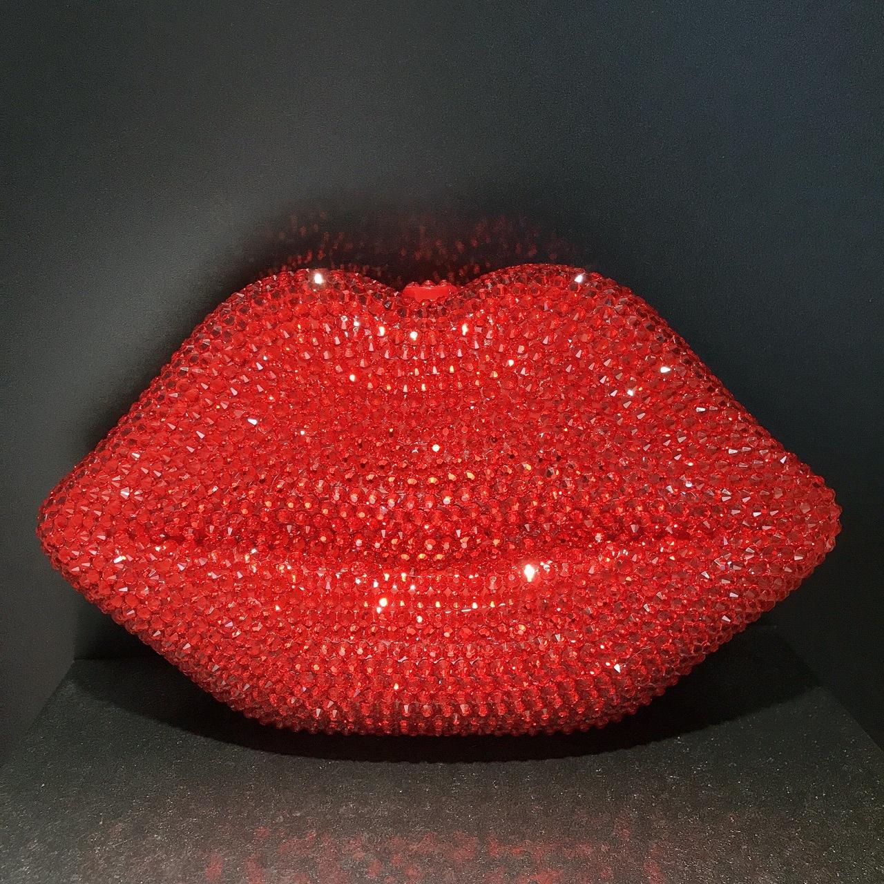 New Red Lips Diamond Evening Clutch Formal Women Purse Luxury Designer Rhinestone Lady Shoulder Handbags Wedding Bridal Bag 24cmX13.5cmX6cm