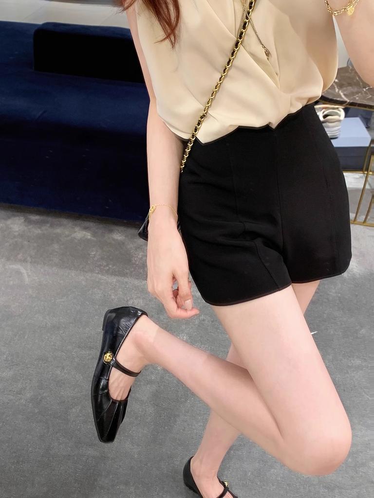 Grape mother silver single shoes wrinkled temperament square head half tray women's shoes soft sole not tired feet 2025 autumn new shoes