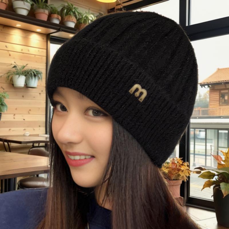 

Осенне-зимняя теплая шапка женская корейская версия модная универсальная шапка-пуловер утепленная плюшевая утолщенная вязаная шерстяная шапка из норки