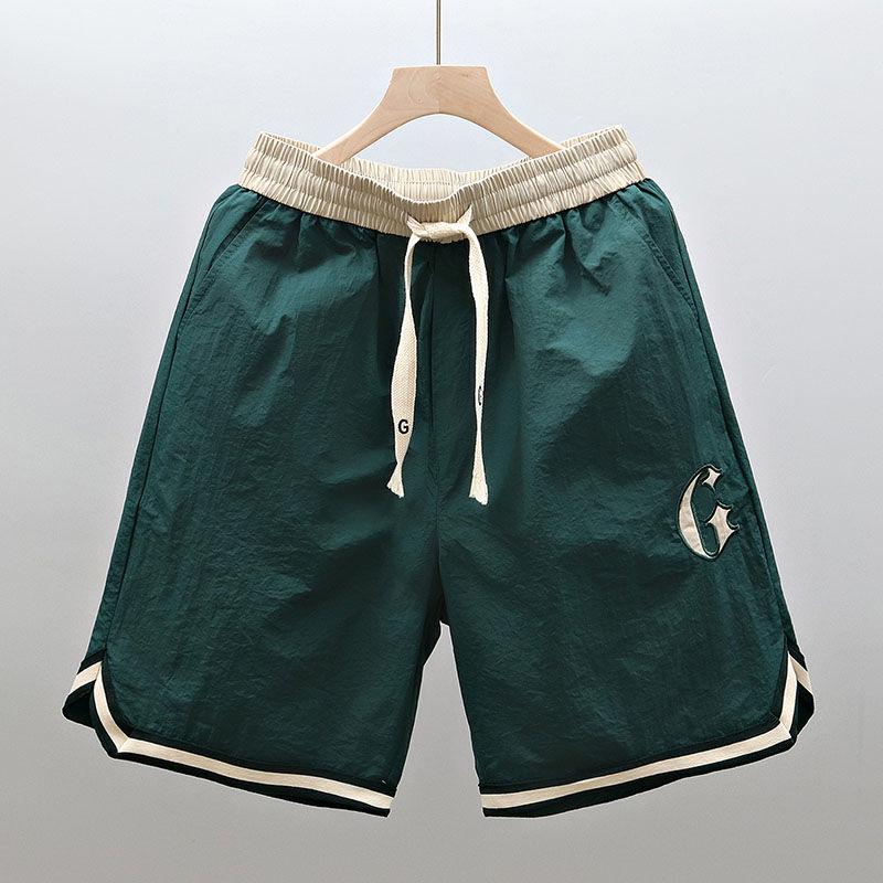 

Боковые и задние карманы. Летние расслабляющие однотонные тонкие боковые и задние карманы. Мужские шорты со средней посадкой. Шорты для спортивной одежды. M