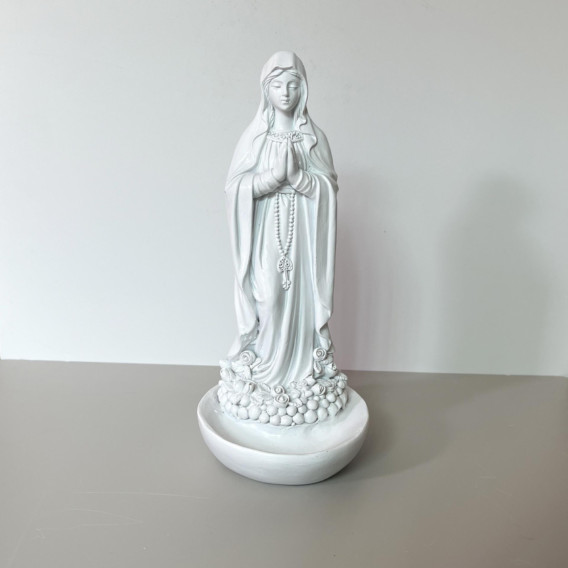 

Книжная полка и консольный столик. Стайлинг. Дом. Декоративная чаша с изображением Девы Марии white 3