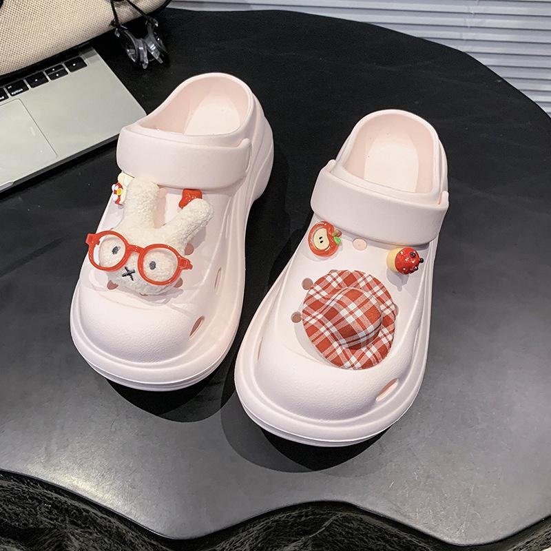 Cute Cartoon Rabbit Hole Shoes Women's Outer Wear 2025 Spring and Summer Thick-soled Versatile Non-slip Beach Bag Head Sandals