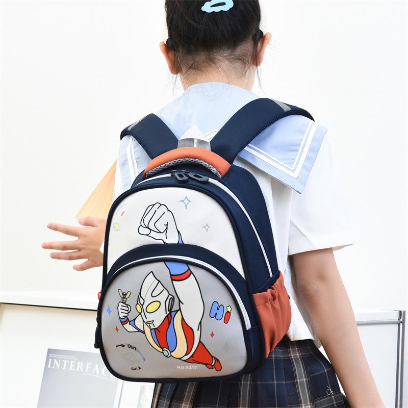 Kindergarten schoolbag new cute cartoon boys' backpack spine protection to reduce the burden and high value children's backpack