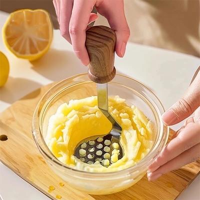 Stainless Steel Manual Potato Masher Fruit Vegetable Pressure Mud Anti Slip Handle Potato Ricer Food Crusher Kitchen Gadget
