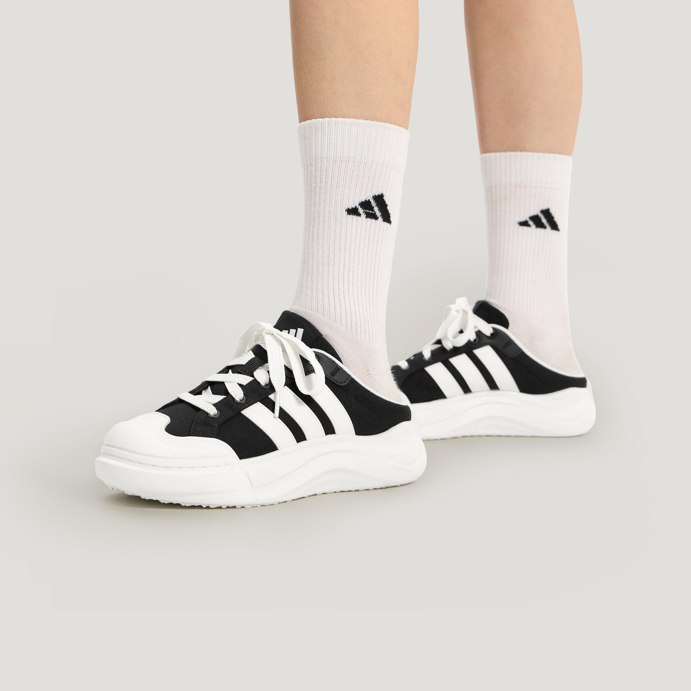 Adidas Slip Resistant Abrasion Resistant Closed Toe Slippers Unisex 36