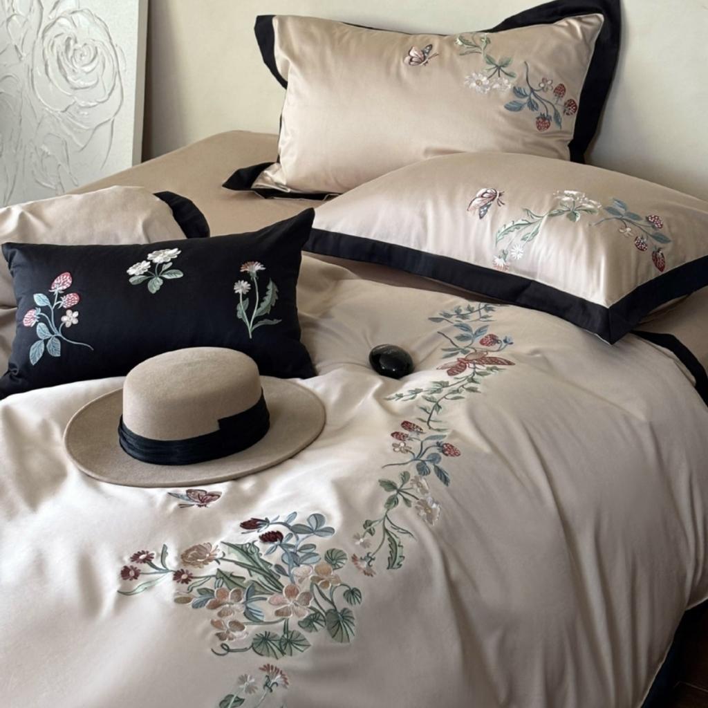 French Hepburn Style Simple Embroidery Bedding Four-piece Light Luxury Bed Sheet Pillowcase