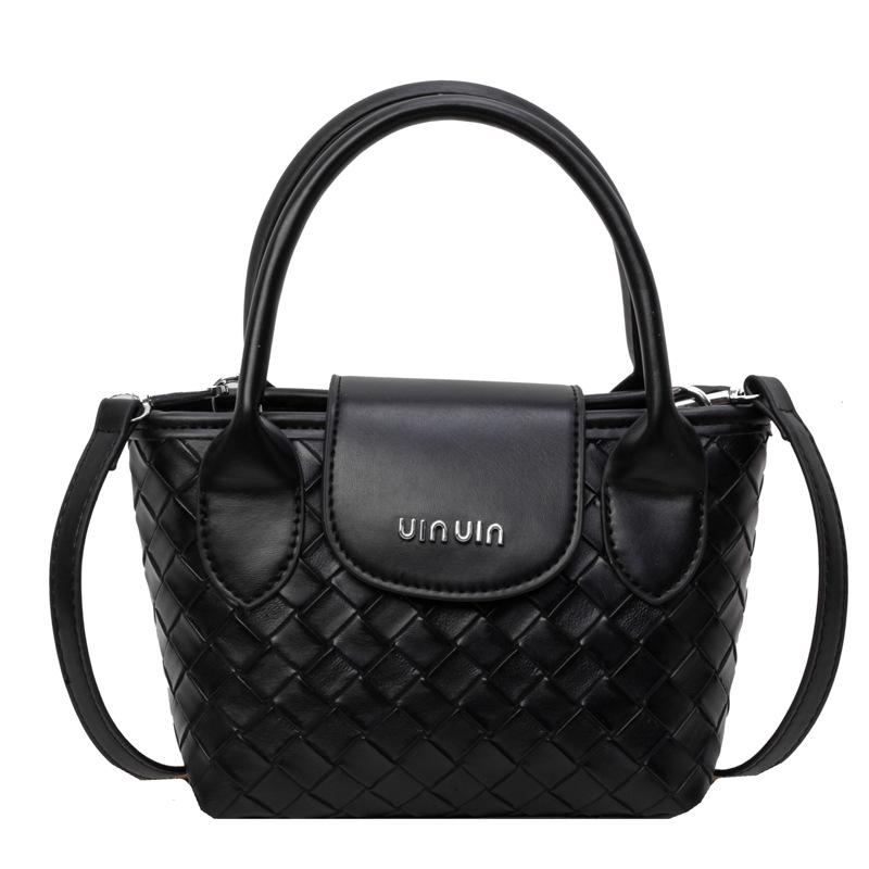 Fashion Bag Women's New Versatile Portable Shoulder Messenger Bag