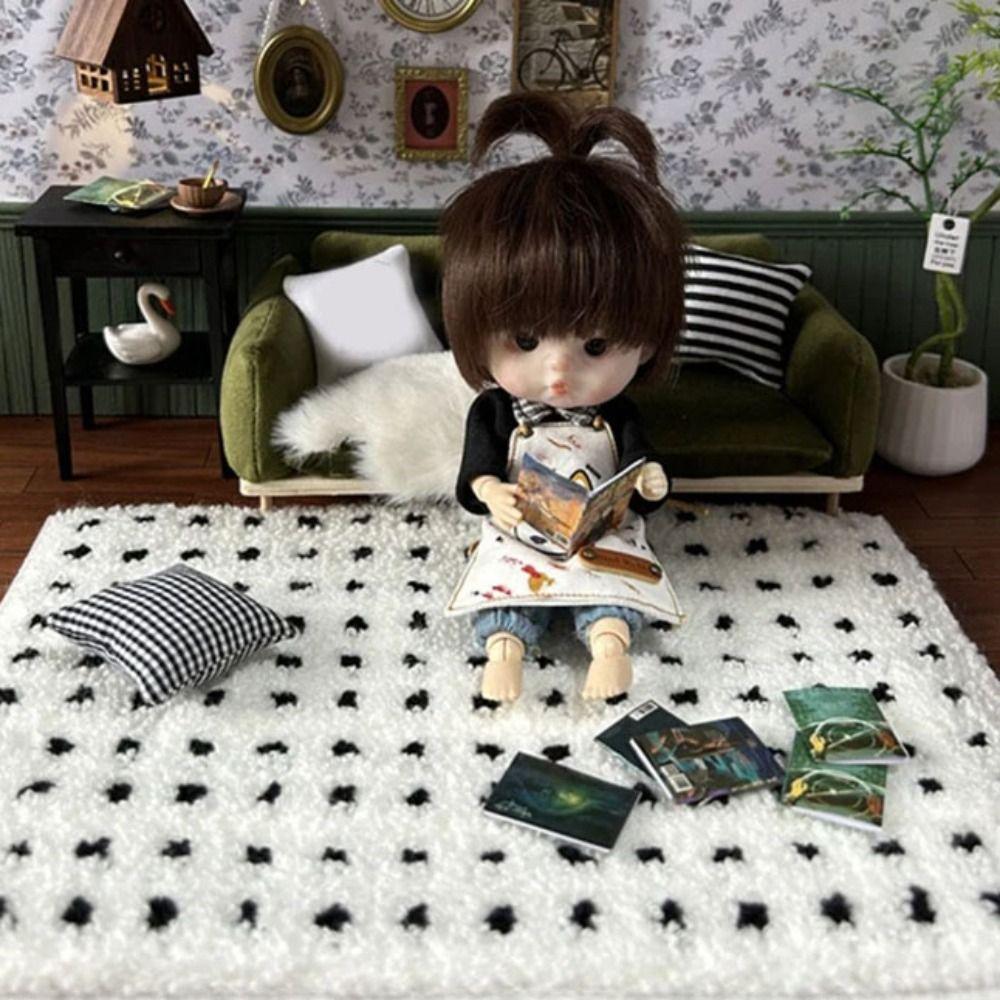 1/12 Scale Simulation Rug Mat Model Pretend Play Black Plaid Floor Mat  Doll House Accessories