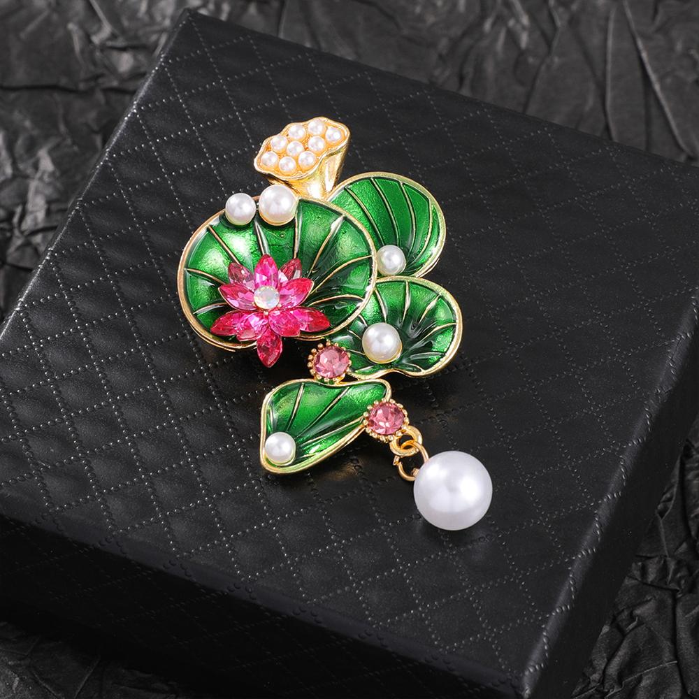 Crystal Lotus Flower Brooch Pin Rhinestone Pearl Brooches Gold Tone Jewelry Gift