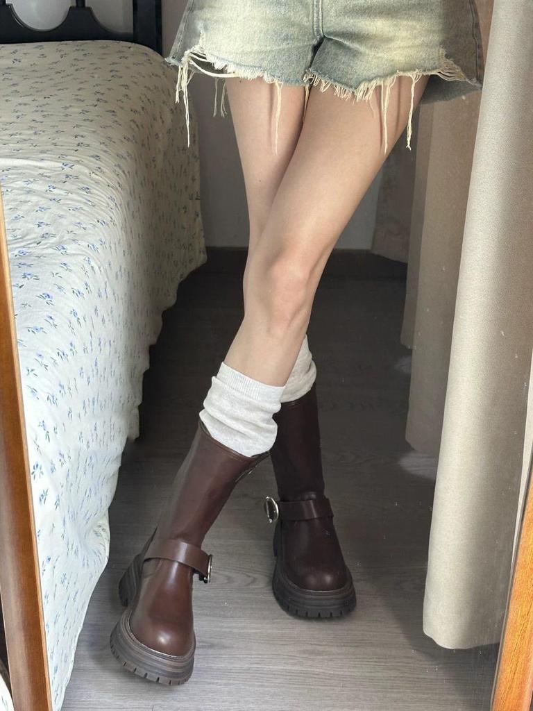 Retro Thick-Soled Slip-On Martin Boots for Women - 2025 Autumn Slimming, Versatile, Height-Enhancing Design