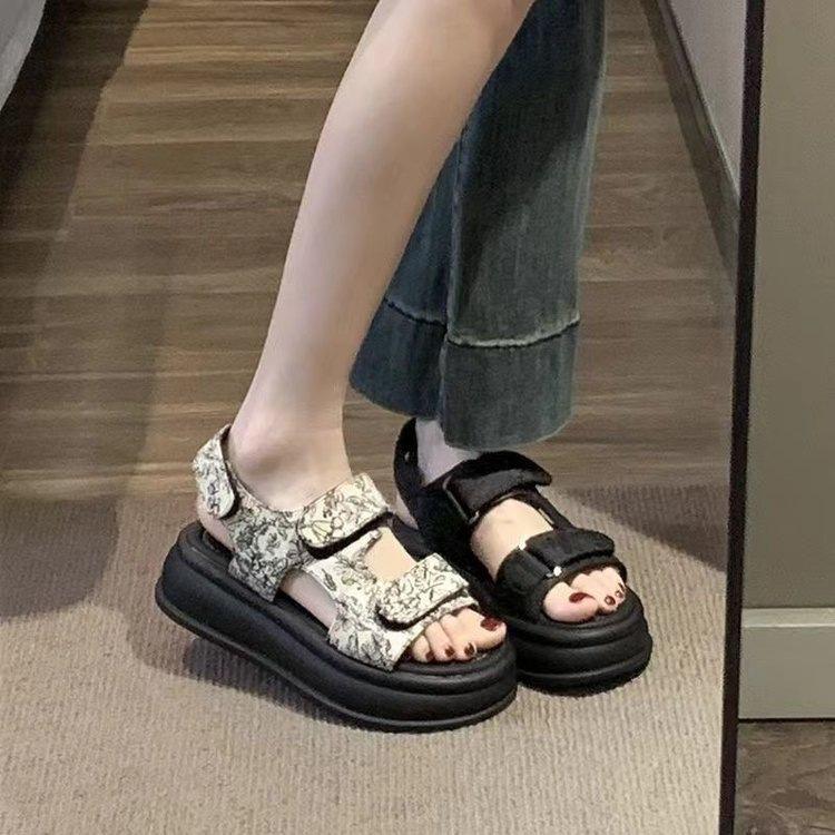 Thick-soled comfortable trend Velcro beach sandals women 2025 summer new college style fashion Roman sandals women