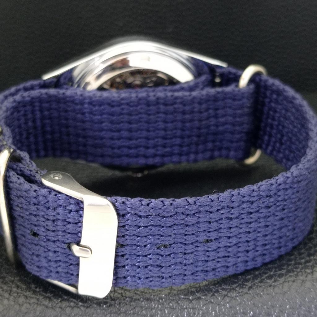 MENS VINTAGE SEIKO 5 AUTOMATIC REFURBISHED JAPAN BLUE COLOR DIAL WATCH a440594-4 Sk-a440594