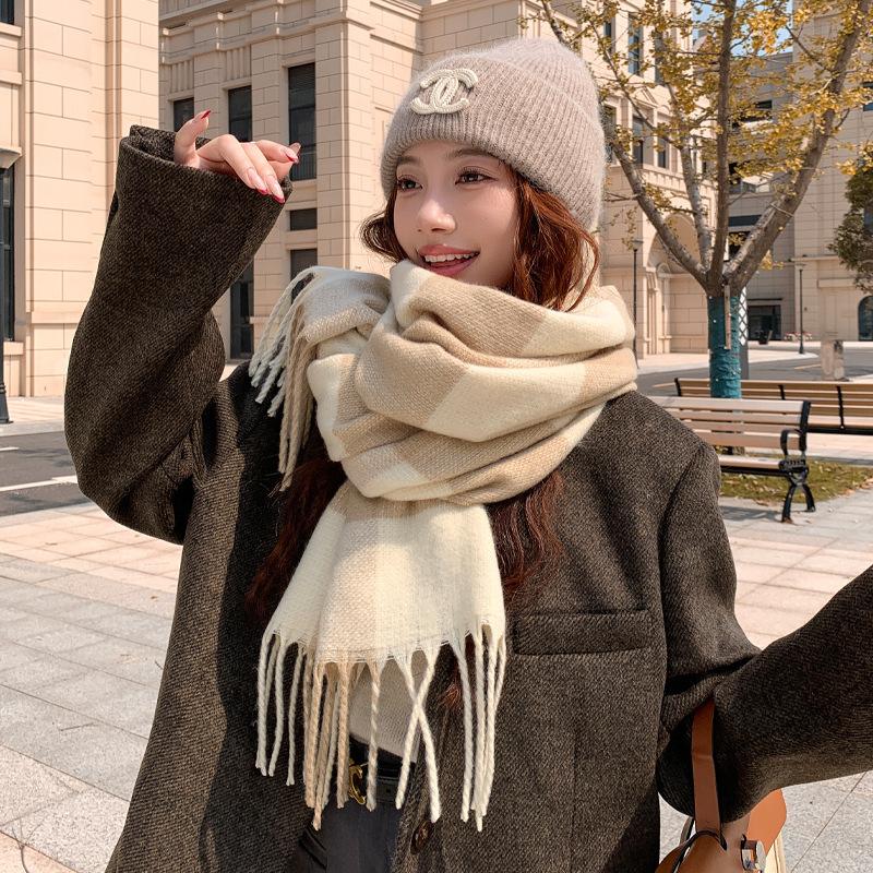 New Korean Style Classic Plaid Scarf for Women in Autumn and Winter Thickened and Warm  Versatile Shawl for Students To Wear As A Scarf