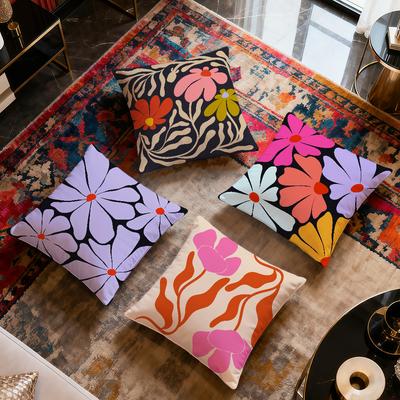 Pink Modern Flowers Romantic Wavy Cushion Cover Soft Comfort Pillowcase Sofa Nap Living Room Party Home Pet Decor Pillowcover
