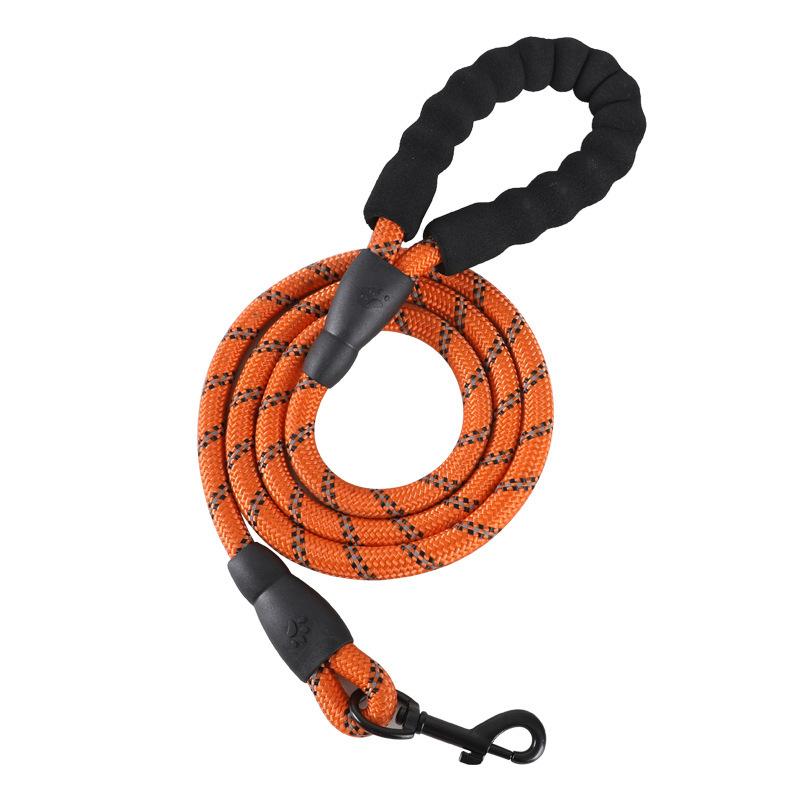 

Поводок для питомца нейлоновый светоотражающий круглый канат собачья цепь 2 м взрывозащищенный амортизирующий для средних и крупных собак не сковывает руки и поводок для выгула собаки 0.8 thick 1.5 meters оранжевый
