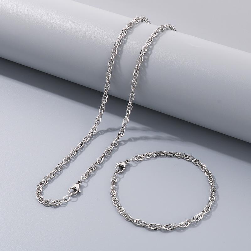 Commuter Plain Chain, Trendy Nightclub Multi-Size Plain Weave Twist Chain, Titanium Steel Men'S And Women'S Necklace.
