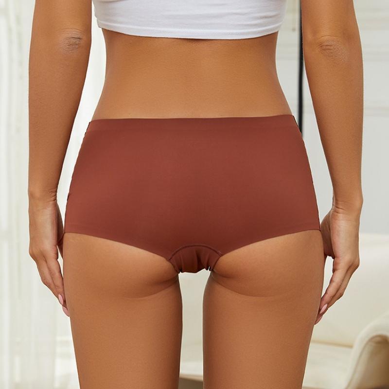 Sexy Seamless Women's Boxer Briefs Comfortable and Breathable Can Be Worn As Outerwear Mid-waist Ice Silk Four-corner Panties