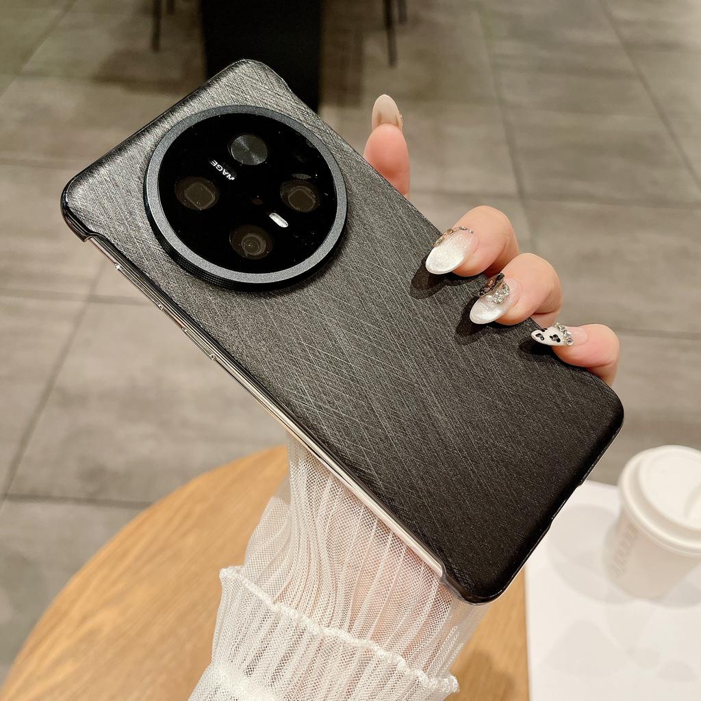 Suitable for The Original Leather-texted Phone Case of Huawei Mate70pro, Gold Thread and Silver Brocade MATE70 Lens Drop Protection Case