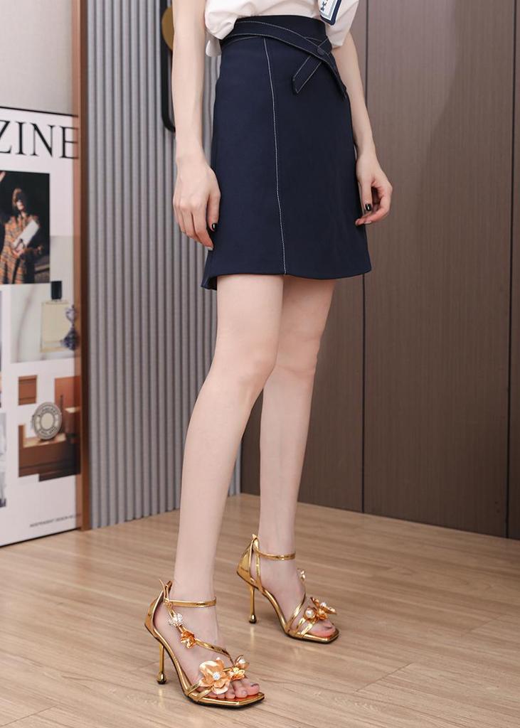 2024 Sommer Stiletto Knöchelriemen Metallblumen Sandalen