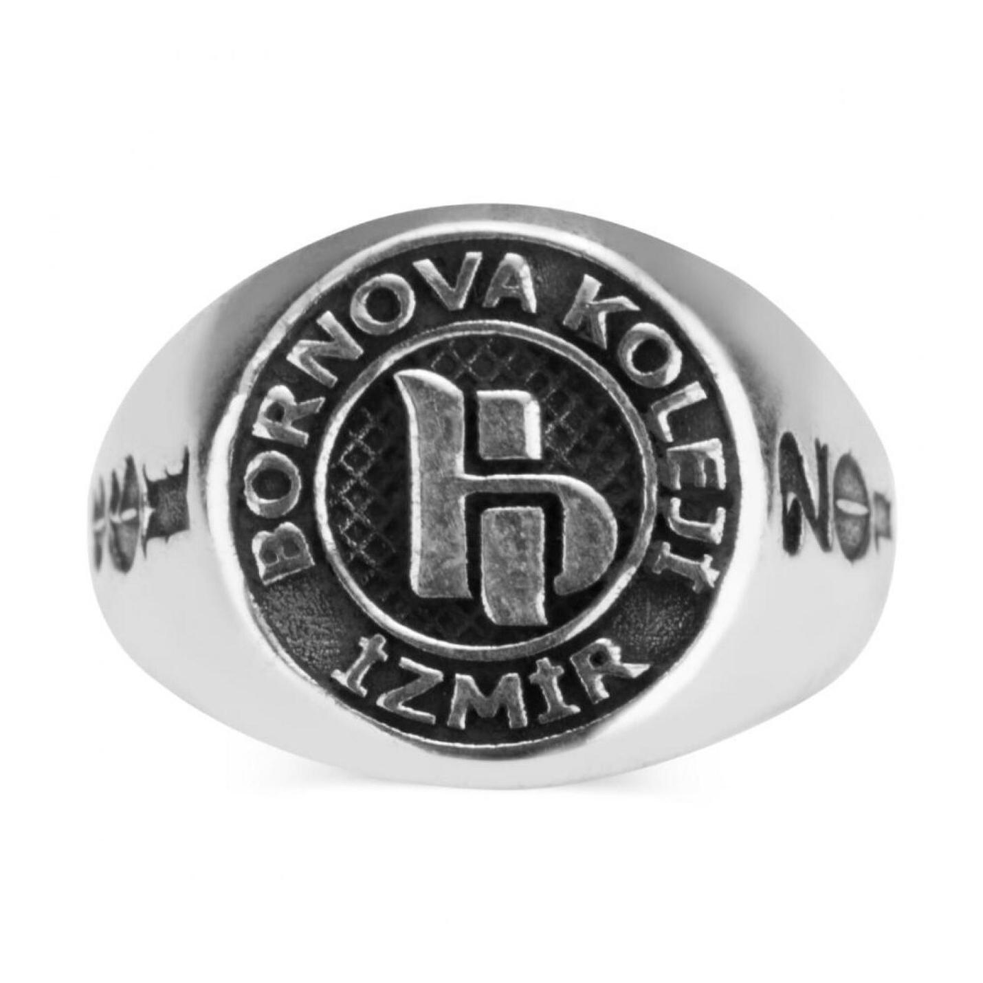 

Выпускное кольцо колледжа Измир Борнова