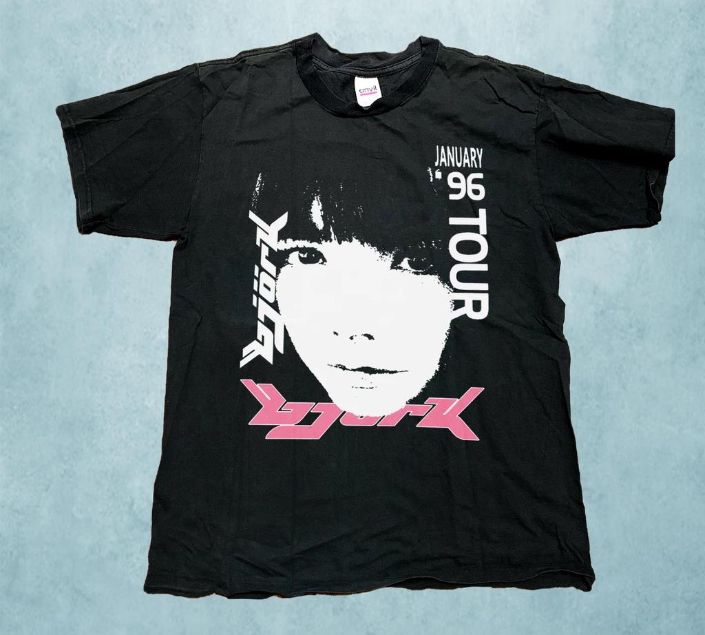 Camiseta "Japan Tour 96" de Björk