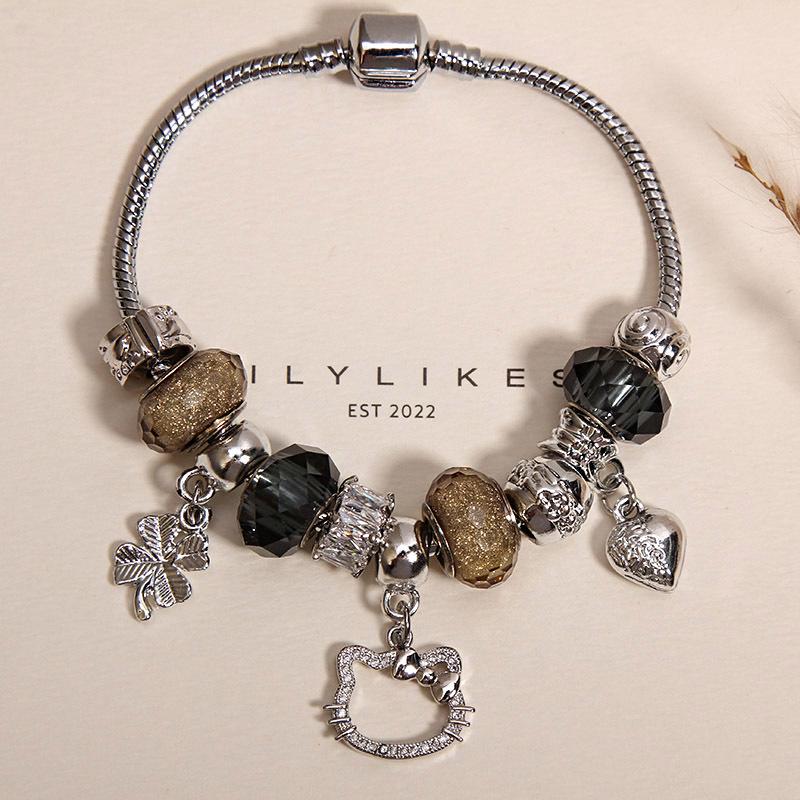 Elegant Women's Bracelet – Luxury Retro Beaded Design with Panjia Style for a High-End, Exquisite Feel.