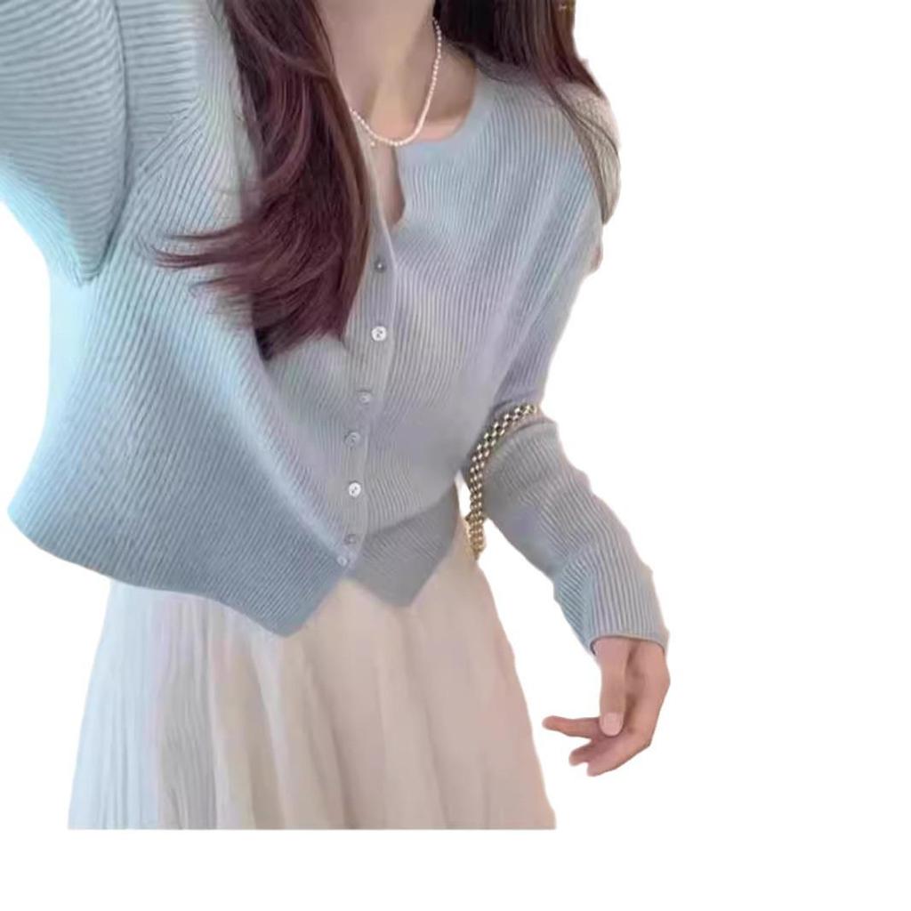 Elegant Women's Slimming Knit Cardigan - Autumn Round Neck Sweater with Gentle Style
