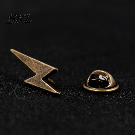 Cast Alloy Brooch Three-dimensional Brooch, Geometric Lines Lapel Pin, Men Suit Accessory with Safety Pin Base, Electroplated Fashion Accessories