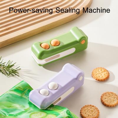 Mini Sealing Machine for Plastic Bags Handheld Heat Sealer Machine USB Charging Portable Bags Sealer for Snacks Fruit Spices