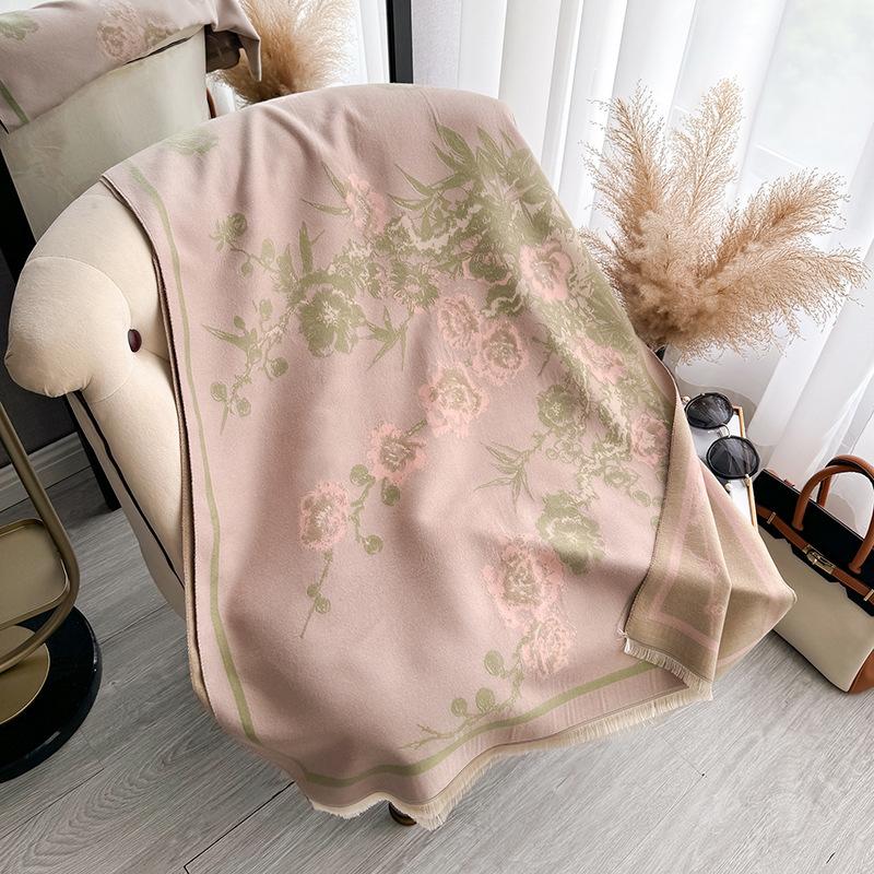 Retro Temperament Printed Imitation Cashmere Scarf Autumn And Winter With High-End Shawl Warm Scarf Women