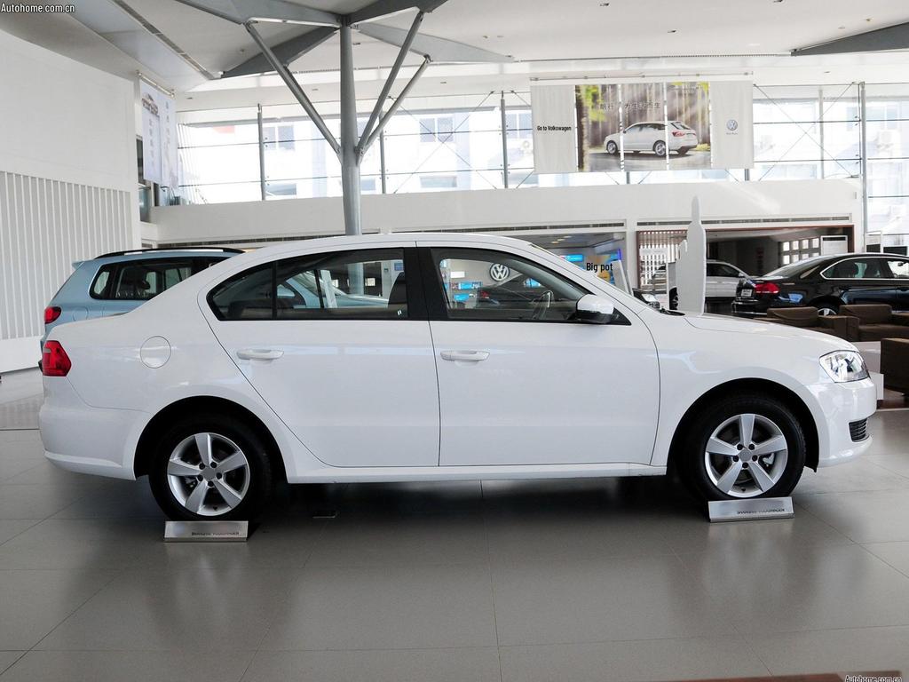 Compatible with Volkswagen Lavida and Lavida Gran Turismo: 15", 16", and 17" Alloy Wheels, Car Rims, and Tires.