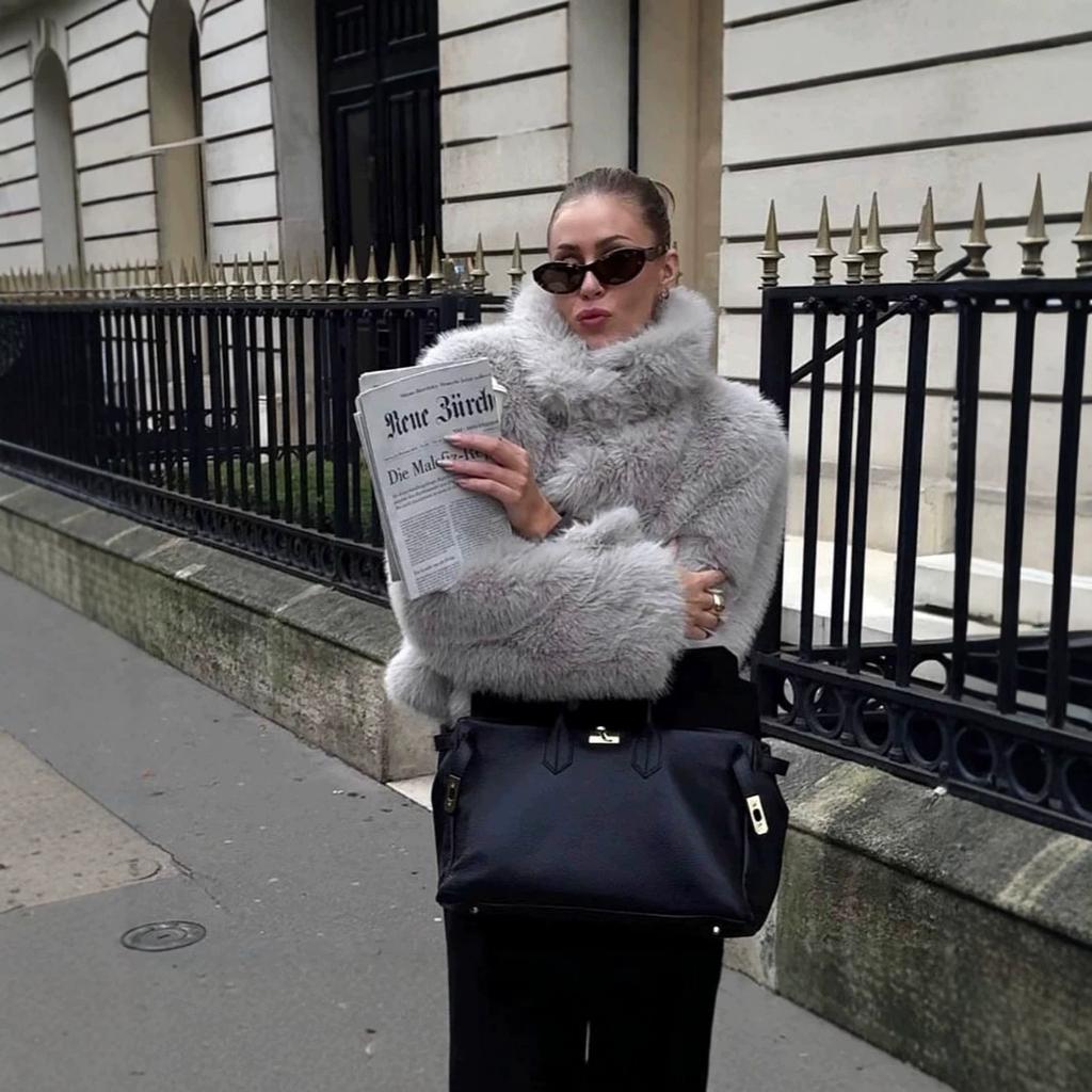 Europe, America, autumn and winter new imitation fur jacket women's short stand-up collar artificial wool jacket