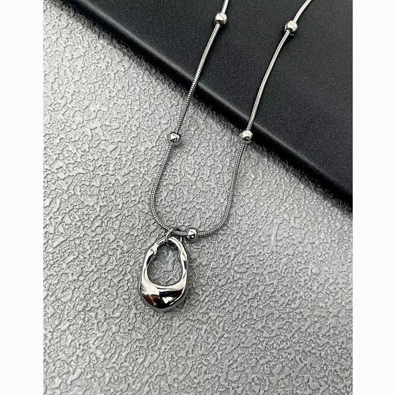 Geometric Water Drop Titanium Steel Necklace With Polished Finish For Unisex Stylish Collarbones