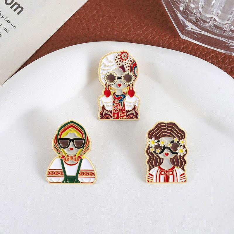 1Pc Traditional Clothing Russian Girl Brooch Versatile Zinc Alloy Retro Backpack Pin Russian-style Metal Brooch