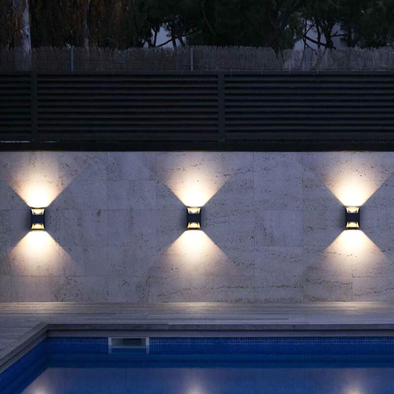 Outdoor Double-Head Up/Down Wall Lamp