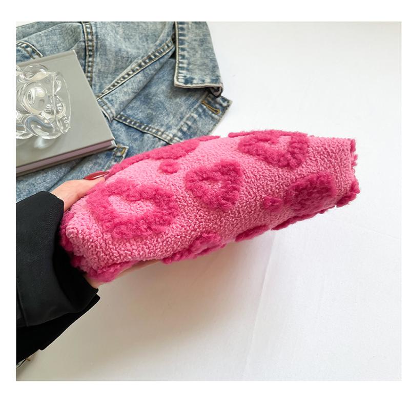 Plush Cute Love Makeup Bag Portable Skincare Product Lipstick Storage Bag Hand-Held Inner Bag Korean Brush Pencil Cases