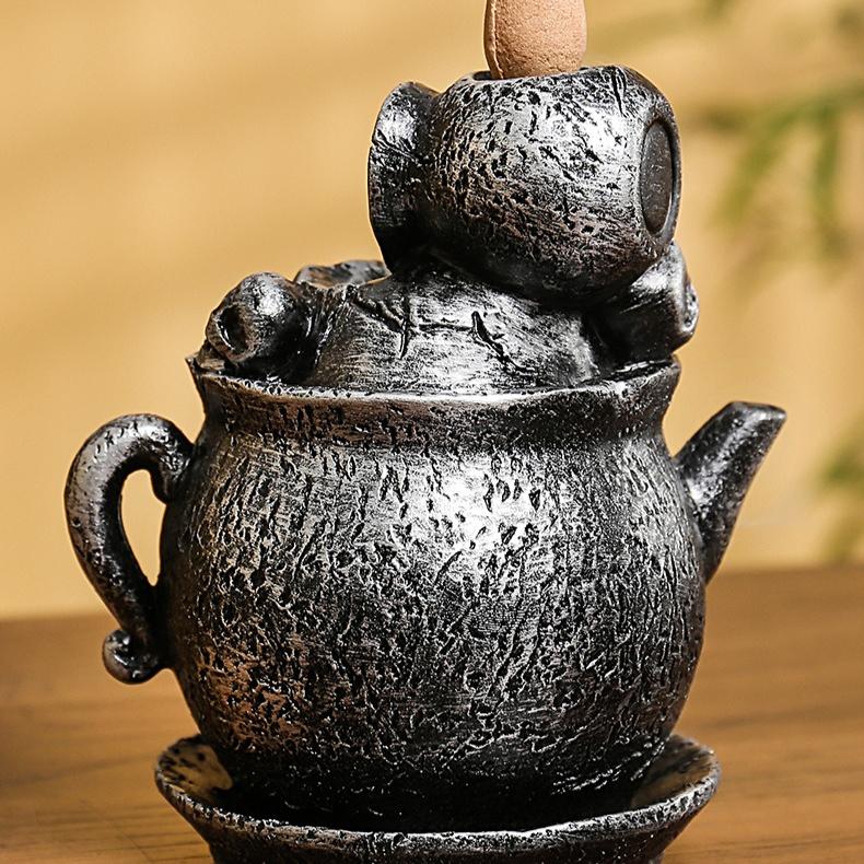 New Popular Advanced Resin Reflux Aromatherapy Stove Home Decoration Creative Teapot Skull Skull Handicrafts Ornaments
