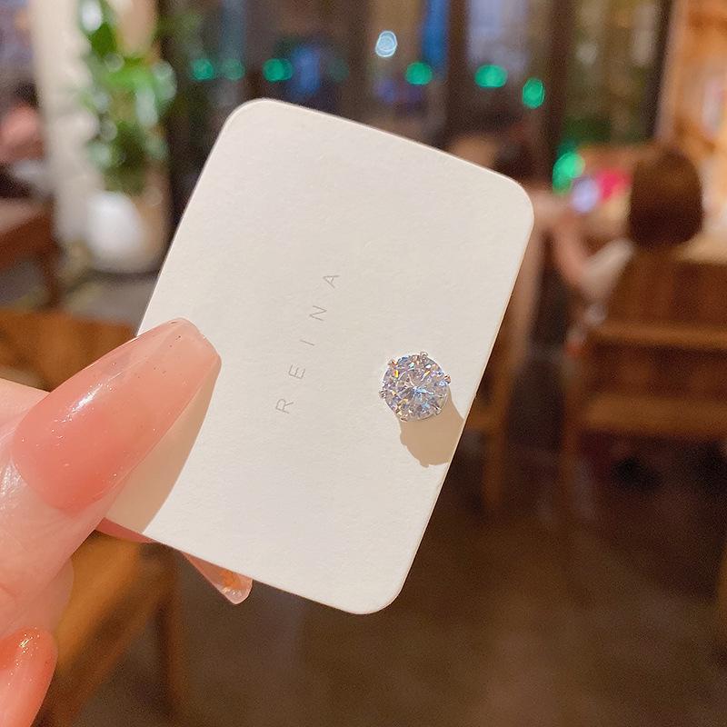 Super Sparkly Zircon High-End Versatile Earrings: Luxury, Influencer-Approved, Piercing-Friendly Studs