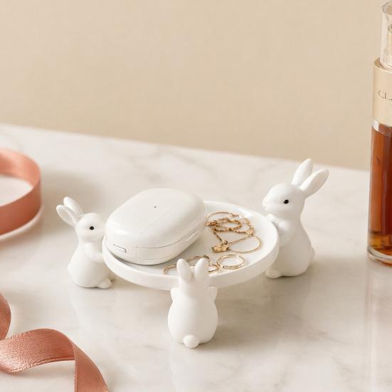 jijijing 3D Printed Cute Rabbit Tray Figurine, Multi-Functional Desktop Storage Holder for Headphones Jewelry Small Trinkets, Stable White Ring-Shaped