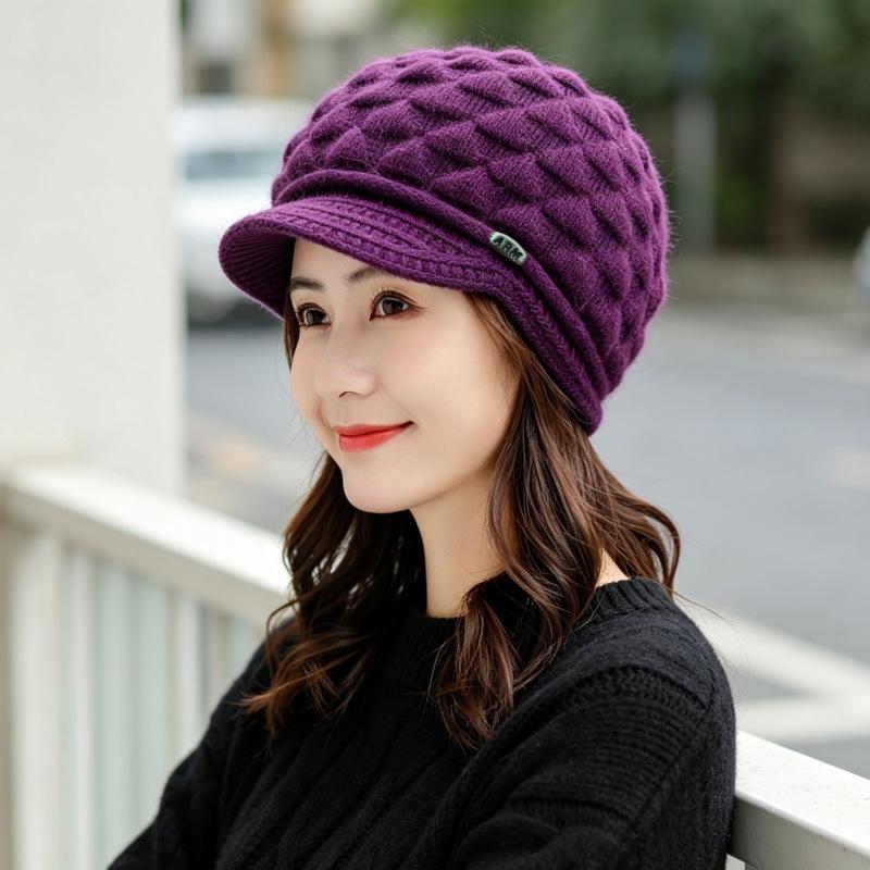 Hat Women's Fashion Beret Middle-aged and elderly Warm Ear Protector Mom Hat Cold-proof Plush Knitted Woolen Hat