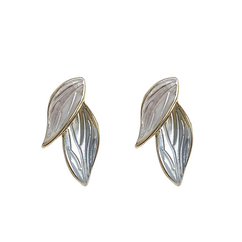 Women's Haze Color Leaf Stud Earrings - Niche High-End Style, Trendy 2022 Clip-On for Non-Pierced Ears