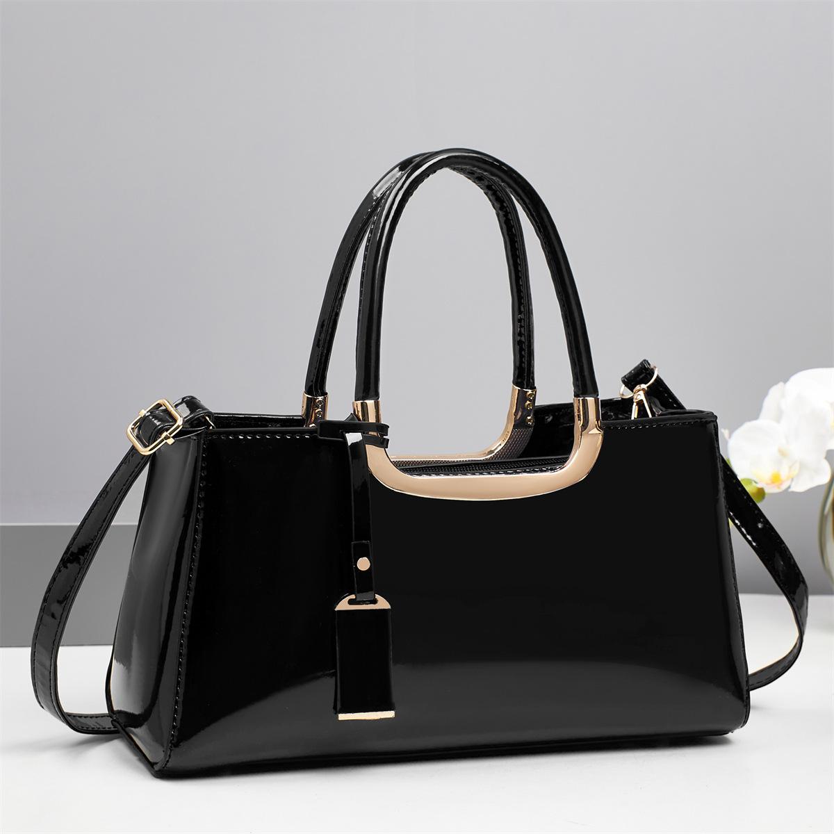 

Minimalist Trendy Shiny Red Patent Leather Women s Bag Bride Wedding Crossbody Handbag New Ladies Evening Party Purse чёрный
