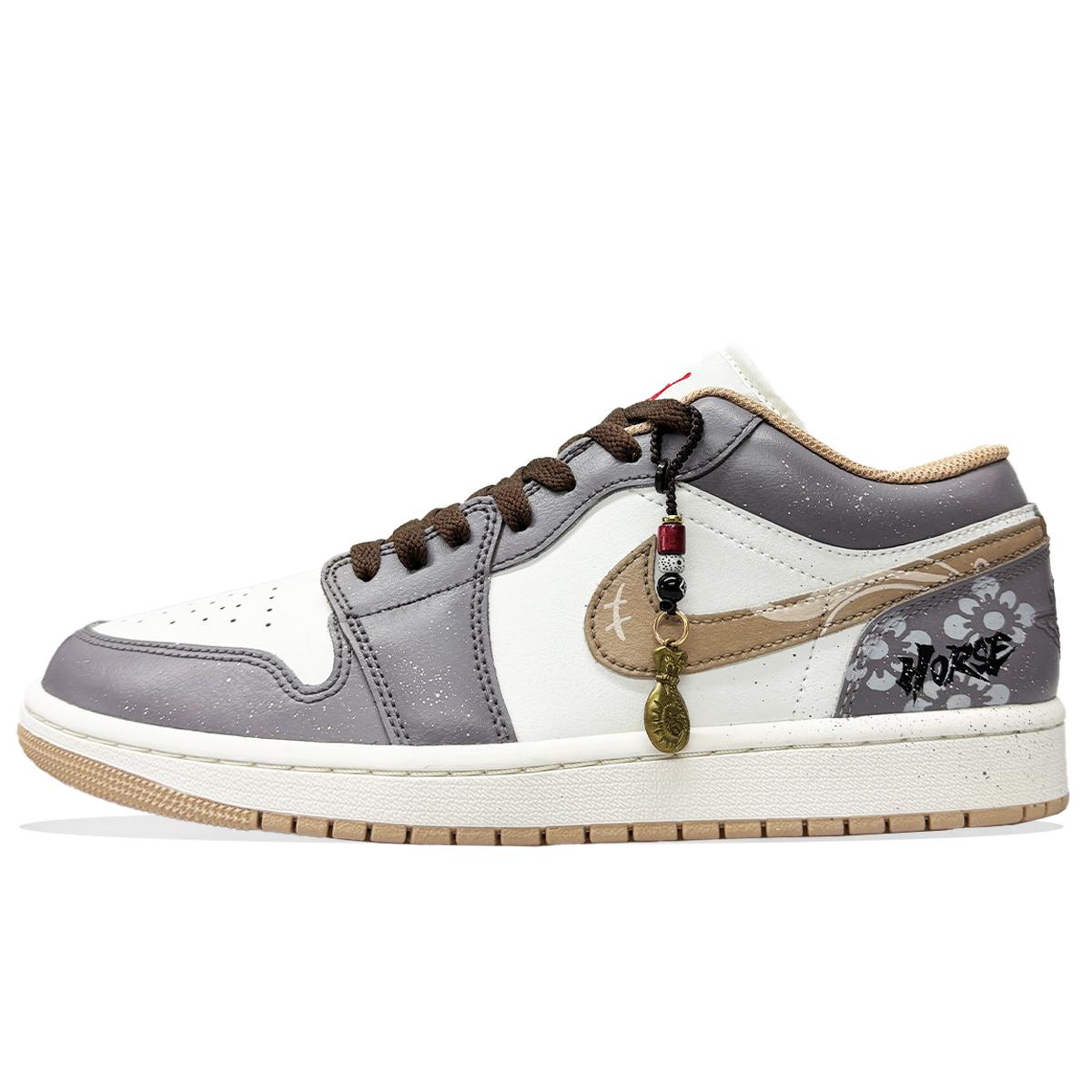 

Jordan Air Jordan 1 Abrasion Resistant Low top Vintage Basketball Shoes Men s 553558-169(Team667-) 45.5